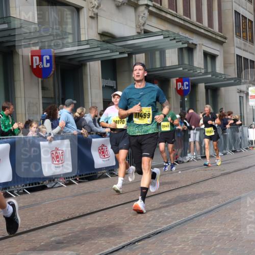 13.09.2026 - 21. swb-Marathon Bremen Strokosch-Dieckow http://msf.ph/oto/10302029 13.09.2026 10:50:14 Ziel 10170, 10233, 10267, 10525, 10764, 10840, 10923, 11220, 11276, 11497, 11499, 11622, 11664, 11680, 11742, 11774, 12045, 12052, 12078, 12309, 12447, 12488, 13544, 13562, 10452, 10593, 10876, 10966, 11005, 11035, 11111, 11128, 11178, 11415, 11497, 11499, 12240, 12269, 12380, 12510 meine-sportfotos.de