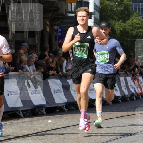 13.09.2026 - 21. swb-Marathon Bremen Strokosch-Dieckow http://msf.ph/oto/10302077 13.09.2026 12:52:56 Ziel 525, 553, 7768, 8729, 2585, 7650, 8077, 9522 meine-sportfotos.de