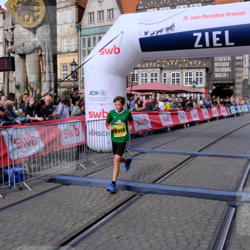 13.09.2026 - 21. swb-Marathon Bremen Tim E. http://msf.ph/oto/10302134 13.09.2026 10:44:38 Ziel 10956, 11108, 11148, 11438, 11644, 11758 meine-sportfotos.de