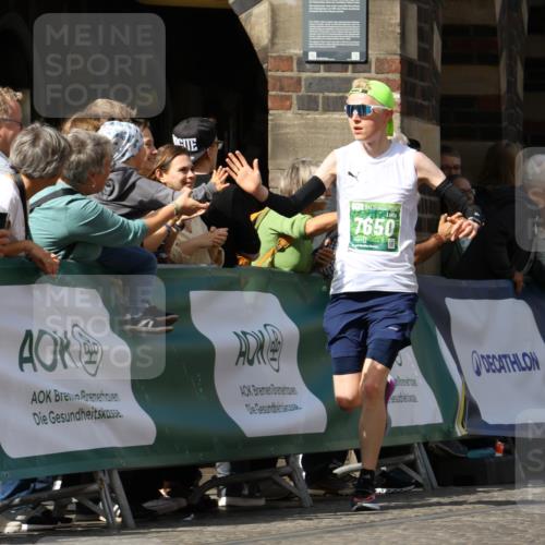 13.09.2026 - 21. swb-Marathon Bremen Strokosch-Dieckow http://msf.ph/oto/10302206 13.09.2026 12:53:07 Ziel 417, 553, 2100, 7244, 8729, 2585, 2670, 7650, 8081 meine-sportfotos.de