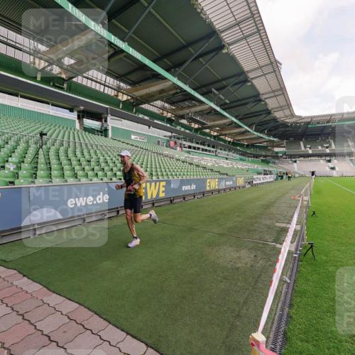 13.09.2026 - 21. swb-Marathon Bremen Michael Burmester http://msf.ph/oto/10302254 13.09.2026 12:12:25 Laufen im Stadion 317, 443, 614, 796, 1651, 692 meine-sportfotos.de
