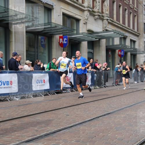 13.09.2026 - 21. swb-Marathon Bremen Strokosch-Dieckow http://msf.ph/oto/10302361 13.09.2026 10:50:31 Ziel 10200, 10267, 10537, 10764, 11076, 11087, 11170, 11220, 11625, 11626, 11753, 11774, 11961, 12004, 12052, 12070, 12179, 12303, 12309, 12351, 12407, 12488, 12560, 13544, 10170, 10233, 10525, 10840, 10923, 11111, 11128, 11178, 11276, 11497, 11499, 11622, 11664, 11680, 11742, 12045, 12078, 12269, 12447, 13562 meine-sportfotos.de
