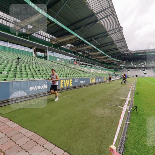 13.09.2026 - 21. swb-Marathon Bremen Michael Burmester http://msf.ph/oto/10302383 13.09.2026 12:25:30 Laufen im Stadion 149, 447, 814, 875, 968, 1187, 1313, 1544, 1840, 2044, 2143, 236, 642, 1957 meine-sportfotos.de