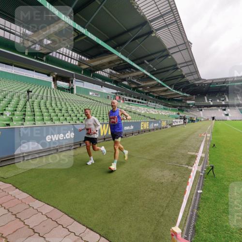 13.09.2026 - 21. swb-Marathon Bremen Michael Burmester http://msf.ph/oto/10302394 13.09.2026 12:25:54 Laufen im Stadion 206, 322, 447, 814, 841, 875, 968, 1187, 1313, 1544, 1840, 2044, 2143, 129, 236, 642 meine-sportfotos.de