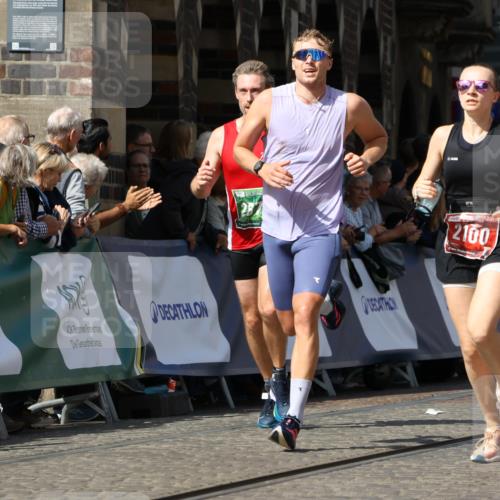 13.09.2026 - 21. swb-Marathon Bremen Strokosch-Dieckow http://msf.ph/oto/10302397 13.09.2026 12:53:14 Ziel 417, 553, 2100, 7244, 8077, 8729, 9522, 2670, 3080, 8081 meine-sportfotos.de