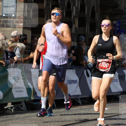 13.09.2026 - 21. swb-Marathon Bremen Strokosch-Dieckow http://msf.ph/oto/10302431 13.09.2026 12:53:14 Ziel 417, 553, 2100, 7244, 8077, 8729, 9522, 2670, 3080, 8081 meine-sportfotos.de