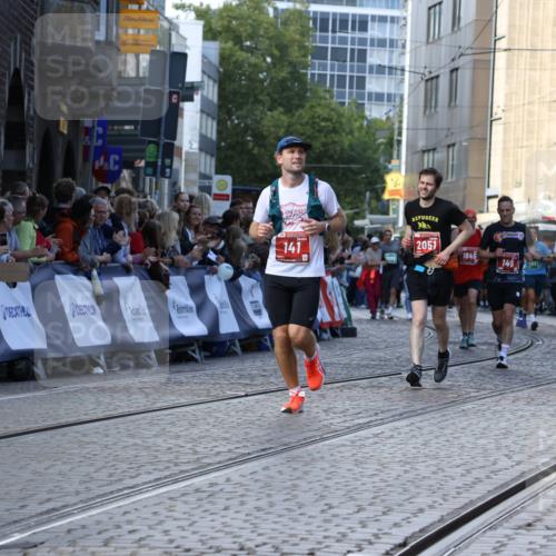 13.09.2026 - 21. swb-Marathon Bremen Strokosch-Dieckow http://msf.ph/oto/10302440 13.09.2026 13:22:20 Ziel 141, 148, 1209, 1645, 2051, 3021, 3338, 3652, 3774, 4581, 5193, 6976, 7098, 8438, 8452, 8924, 8947, 9599, 9839, 10120, 1933, 2481, 3855, 4697, 6891, 7586, 8547, 8694 meine-sportfotos.de
