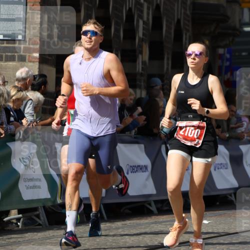 13.09.2026 - 21. swb-Marathon Bremen Strokosch-Dieckow http://msf.ph/oto/10302443 13.09.2026 12:53:14 Ziel 417, 553, 2100, 7244, 8077, 8729, 9522, 2670, 3080, 8081 meine-sportfotos.de
