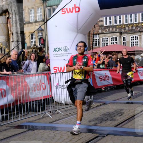 13.09.2026 - 21. swb-Marathon Bremen Tim E. http://msf.ph/oto/10302465 13.09.2026 10:45:03 Ziel 10266, 10628, 10861, 11615, 11692, 11704, 12302, 12425, 12473 meine-sportfotos.de