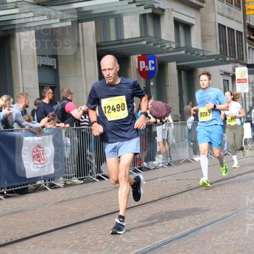 13.09.2026 - 21. swb-Marathon Bremen Strokosch-Dieckow http://msf.ph/oto/10302531 13.09.2026 10:50:38 Ziel 10200, 10267, 10537, 10764, 11076, 11087, 11170, 11339, 11625, 11626, 11753, 11961, 12004, 12070, 12179, 12303, 12351, 12407, 12560, 10170, 10233, 10525, 10764, 10840, 10923, 11220, 11276, 11497, 11499, 11622, 11664, 11680, 11742, 11774, 12045, 12052, 12078, 12309, 12447, 12488, 13544, 13562 meine-sportfotos.de