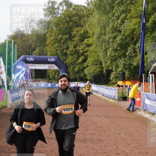 13.09.2026 - Airport Race Dennis Weichert http://msf.ph/oto/10302573 13.09.2026 10:42:26 Ziel 5058, 5059 meine-sportfotos.de
