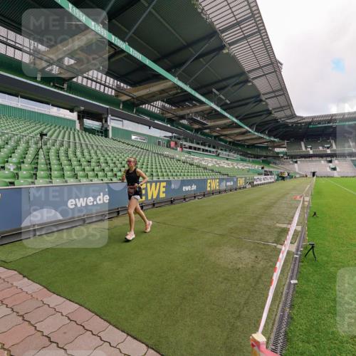 13.09.2026 - 21. swb-Marathon Bremen Michael Burmester http://msf.ph/oto/10302610 13.09.2026 12:33:22 Laufen im Stadion 299, 482, 525, 668, 919, 943, 1020, 1126, 1212, 1507, 1606, 1629, 2072, 2100, 5428, 7741, 314, 520, 547, 719, 858, 934, 959, 1168, 1214, 1453, 5212, 6485 meine-sportfotos.de