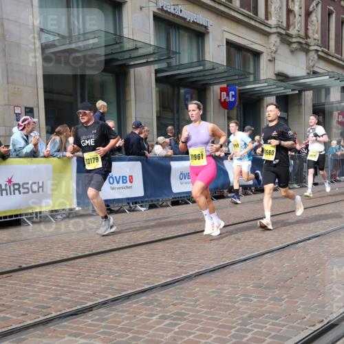 13.09.2026 - 21. swb-Marathon Bremen Strokosch-Dieckow http://msf.ph/oto/10302664 13.09.2026 10:50:45 Ziel 10200, 10471, 10515, 10537, 10808, 11087, 11170, 11339, 11503, 11537, 11625, 11626, 11801, 11973, 12004, 12133, 12179, 12303, 12351, 12407, 12552, 12560, 10233, 10267, 10525, 10764, 10840, 11076, 11220, 11276, 11622, 11664, 11742, 11753, 11774, 11961, 12052, 12070, 12078, 12309, 12447, 12488, 13544 meine-sportfotos.de