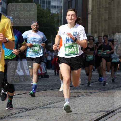 13.09.2026 - 21. swb-Marathon Bremen Strokosch-Dieckow http://msf.ph/oto/10302668 13.09.2026 13:22:34 Ziel 1601, 1645, 2499, 3021, 3652, 4204, 4211, 6621, 7625, 7917, 8447, 8574, 9668, 9839, 388, 913, 2402, 2771, 2806, 4483, 6707, 6792, 7586, 8547, 8551, 8694, 9090, 9510 meine-sportfotos.de