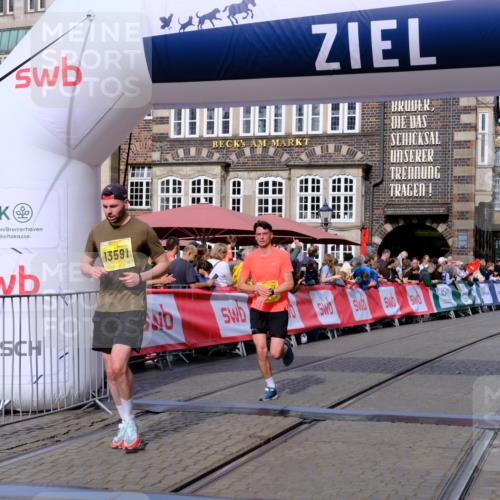 13.09.2026 - 21. swb-Marathon Bremen Tim E. http://msf.ph/oto/10302696 13.09.2026 10:45:22 Ziel 10096, 10143, 10214, 10628, 10735, 10866, 11020, 11396, 13591 meine-sportfotos.de
