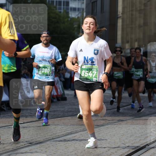 13.09.2026 - 21. swb-Marathon Bremen Strokosch-Dieckow http://msf.ph/oto/10302697 13.09.2026 13:22:34 Ziel 1601, 1645, 2499, 3021, 3652, 4204, 4211, 6621, 7625, 7917, 8447, 8574, 9668, 9839, 388, 913, 2402, 2771, 2806, 4483, 6707, 6792, 7586, 8547, 8551, 8694, 9090, 9510 meine-sportfotos.de