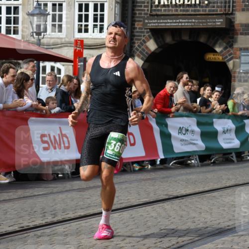 13.09.2026 - 21. swb-Marathon Bremen Strokosch-Dieckow http://msf.ph/oto/10302700 13.09.2026 12:53:34 Ziel 2585, 2670, 7650, 8081, 272, 1089, 1168, 1606, 13212 meine-sportfotos.de