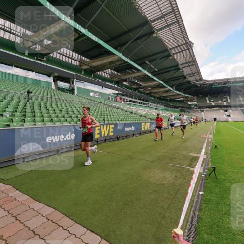 13.09.2026 - 21. swb-Marathon Bremen Michael Burmester http://msf.ph/oto/10302723 13.09.2026 12:37:20 Laufen im Stadion 365, 466, 658, 850, 895, 1090, 1118, 1288, 1385, 1485, 1583, 1604, 1754, 1993, 2073, 2585, 2670, 3617, 7244, 7768, 8075, 8081, 8729, 9522, 13033, 250, 272, 299, 525, 919, 1089, 1212, 2072, 5428, 7741 meine-sportfotos.de