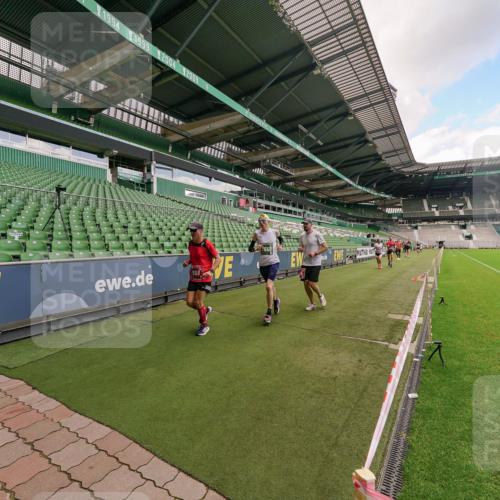 13.09.2026 - 21. swb-Marathon Bremen Michael Burmester http://msf.ph/oto/10302727 13.09.2026 12:37:22 Laufen im Stadion 365, 466, 658, 850, 895, 1090, 1118, 1288, 1385, 1485, 1583, 1604, 1754, 1993, 2073, 2585, 2670, 3617, 7244, 7768, 8075, 8081, 8729, 9522, 13033, 250, 272, 299, 525, 919, 1089, 1212, 2072, 5428, 7741 meine-sportfotos.de
