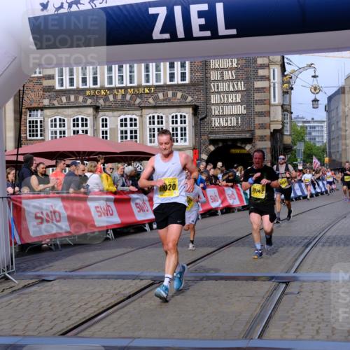 13.09.2026 - 21. swb-Marathon Bremen Tim E. http://msf.ph/oto/10302777 13.09.2026 10:45:28 Ziel 10096, 10143, 10214, 10398, 10866, 11020, 11396, 11695, 12054, 13591 meine-sportfotos.de