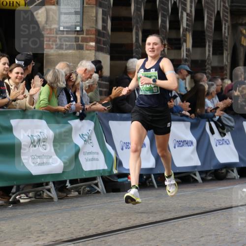 13.09.2026 - 21. swb-Marathon Bremen Strokosch-Dieckow http://msf.ph/oto/10302806 13.09.2026 12:53:52 Ziel 1089, 1168, 1606, 2352, 3080, 3606, 5160, 6112 meine-sportfotos.de