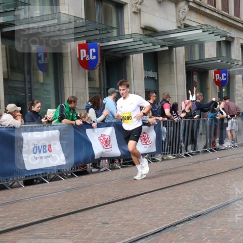 13.09.2026 - 21. swb-Marathon Bremen Strokosch-Dieckow http://msf.ph/oto/10302823 13.09.2026 10:50:56 Ziel 10381, 10471, 10515, 10808, 10825, 10862, 10887, 10984, 11339, 11503, 11537, 11625, 11626, 11801, 11973, 12051, 12133, 12303, 12548, 12552, 10200, 10267, 10537, 10764, 11076, 11087, 11170, 11220, 11625, 11626, 11753, 11774, 11961, 12004, 12052, 12070, 12179, 12303, 12309, 12351, 12407, 12488, 12560, 13544 meine-sportfotos.de