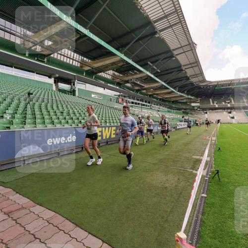 13.09.2026 - 21. swb-Marathon Bremen Michael Burmester http://msf.ph/oto/10302885 13.09.2026 12:40:35 Laufen im Stadion 126, 371, 453, 603, 640, 650, 671, 735, 744, 807, 862, 912, 957, 1136, 1336, 1379, 1381, 1508, 1540, 1571, 1614, 1795, 1797, 1800, 1852, 1860, 1901, 1930, 1950, 2049, 2099, 2986, 3744, 4381, 4399, 4795, 4936, 6201, 6630, 7118, 7671, 8065, 9065, 9329, 9630, 10034, 13080, 13224, 365, 466, 658, 850, 1090, 1288, 1385, 1485, 1583, 1604, 1754, 2073, 2585, 3617, 7244, 7768, 8075, 8729, 13033 meine-sportfotos.de