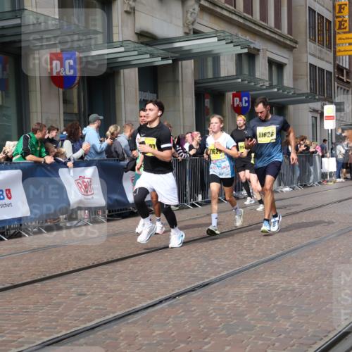13.09.2026 - 21. swb-Marathon Bremen Strokosch-Dieckow http://msf.ph/oto/10302886 13.09.2026 10:50:59 Ziel 10381, 10471, 10515, 10544, 10763, 10808, 10825, 10862, 10887, 10984, 11339, 11503, 11537, 11801, 11973, 12051, 12133, 12424, 12548, 12552, 10200, 10267, 10537, 10764, 11076, 11087, 11170, 11339, 11625, 11626, 11753, 11961, 12004, 12052, 12070, 12179, 12303, 12351, 12407, 12488, 12560, 13544 meine-sportfotos.de