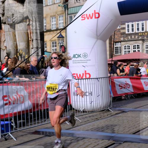 13.09.2026 - 21. swb-Marathon Bremen Tim E. http://msf.ph/oto/10302892 13.09.2026 10:45:37 Ziel 10143, 10318, 10398, 10866, 11020, 11232, 11396, 11478, 11695, 11835, 12054, 12475, 12534 meine-sportfotos.de