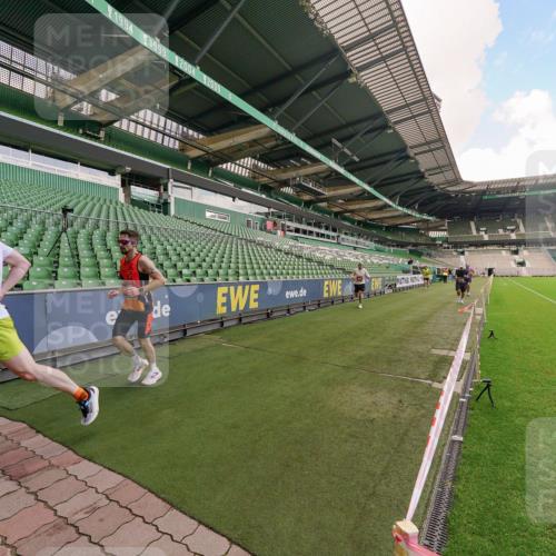 13.09.2026 - 21. swb-Marathon Bremen Michael Burmester http://msf.ph/oto/10302918 13.09.2026 12:40:54 Laufen im Stadion 126, 371, 453, 603, 640, 650, 671, 735, 744, 862, 912, 957, 1136, 1336, 1379, 1381, 1411, 1508, 1540, 1571, 1614, 1797, 1822, 1852, 1860, 1901, 1930, 1950, 2099, 2986, 3624, 3744, 4381, 4399, 4795, 4936, 6198, 6201, 6264, 6630, 7118, 7671, 8065, 9065, 9329, 9630, 10034, 13080, 13224, 346, 365, 466, 658, 895, 1090, 1118, 1288, 1385, 1485, 1583, 1604, 1754, 2073, 2141, 2585, 2670, 3617, 7244, 7650, 7768, 8729 meine-sportfotos.de