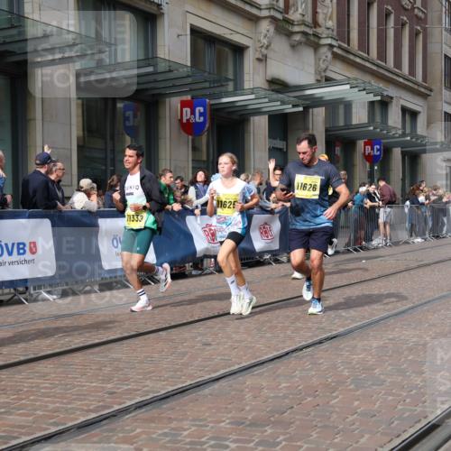 13.09.2026 - 21. swb-Marathon Bremen Strokosch-Dieckow http://msf.ph/oto/10302923 13.09.2026 10:51:00 Ziel 10381, 10471, 10515, 10544, 10763, 10808, 10825, 10862, 10887, 10984, 11503, 11537, 11801, 11973, 12051, 12133, 12424, 12548, 12552, 13631, 10200, 10267, 10537, 10764, 11076, 11087, 11170, 11339, 11625, 11626, 11753, 11961, 12004, 12052, 12070, 12179, 12303, 12351, 12407, 12488, 12560, 13544 meine-sportfotos.de