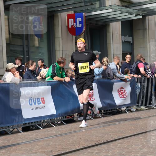 13.09.2026 - 21. swb-Marathon Bremen Strokosch-Dieckow http://msf.ph/oto/10302942 13.09.2026 10:51:02 Ziel 10334, 10381, 10471, 10515, 10544, 10763, 10808, 10825, 10862, 10887, 10984, 11145, 11503, 11537, 11801, 11973, 12051, 12133, 12424, 12548, 12552, 13631, 10200, 10267, 10537, 10764, 11076, 11087, 11170, 11339, 11625, 11626, 11753, 11961, 12004, 12070, 12179, 12303, 12351, 12407, 12488, 12560 meine-sportfotos.de