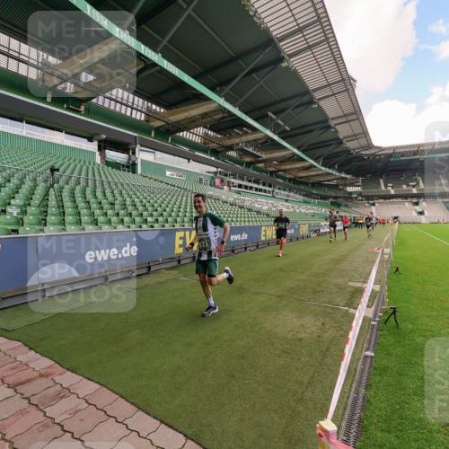 13.09.2026 - 21. swb-Marathon Bremen Michael Burmester http://msf.ph/oto/10302979 13.09.2026 12:42:08 Laufen im Stadion 371, 439, 650, 744, 749, 957, 1009, 1223, 1224, 1336, 1381, 1411, 1571, 1614, 1619, 1667, 1712, 1745, 1797, 1822, 1850, 1862, 1879, 2094, 2207, 2986, 3368, 3624, 4399, 4795, 4847, 4936, 5672, 5828, 6198, 6264, 6929, 6991, 7141, 8065, 8311, 8383, 8394, 8994, 9065, 9120, 9533, 277, 346, 807, 895, 901, 1090, 1118, 1248, 1320, 1323, 1472, 1576, 1587, 1604, 1717, 1751, 1911, 2141, 2352, 2670, 3080, 3606, 5160, 5163, 5912, 6112, 7650 meine-sportfotos.de