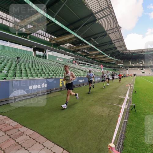 13.09.2026 - 21. swb-Marathon Bremen Michael Burmester http://msf.ph/oto/10302994 13.09.2026 12:42:16 Laufen im Stadion 371, 439, 650, 744, 749, 957, 1009, 1223, 1224, 1336, 1381, 1411, 1562, 1614, 1619, 1667, 1712, 1745, 1797, 1822, 1850, 1862, 1879, 2094, 2207, 2651, 2986, 3251, 3368, 3584, 3624, 4096, 4399, 4795, 4847, 4936, 5663, 5672, 5828, 6198, 6264, 6929, 6991, 7141, 8065, 8311, 8383, 8394, 8994, 9065, 9120, 9533, 277, 346, 807, 895, 901, 1118, 1248, 1320, 1323, 1472, 1576, 1587, 1604, 1717, 1751, 1911, 2141, 2352, 2670, 3080, 3606, 5160, 5163, 5912, 6112, 7650 meine-sportfotos.de