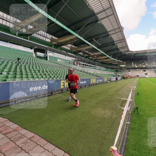 13.09.2026 - 21. swb-Marathon Bremen Michael Burmester http://msf.ph/oto/10303004 13.09.2026 12:42:20 Laufen im Stadion 439, 650, 749, 957, 1009, 1223, 1224, 1336, 1381, 1411, 1562, 1614, 1619, 1667, 1712, 1745, 1797, 1822, 1850, 1862, 1879, 2094, 2207, 2651, 2986, 3251, 3368, 3584, 3624, 4096, 4399, 4795, 4847, 4936, 5316, 5663, 5672, 5828, 6198, 6264, 6929, 6991, 7141, 8065, 8311, 8383, 8394, 8749, 8994, 9065, 9120, 9533, 277, 346, 807, 895, 901, 1118, 1248, 1320, 1323, 1472, 1576, 1587, 1604, 1717, 1751, 1911, 2141, 2352, 2670, 3080, 3606, 5160, 5163, 5912, 6112, 7650 meine-sportfotos.de
