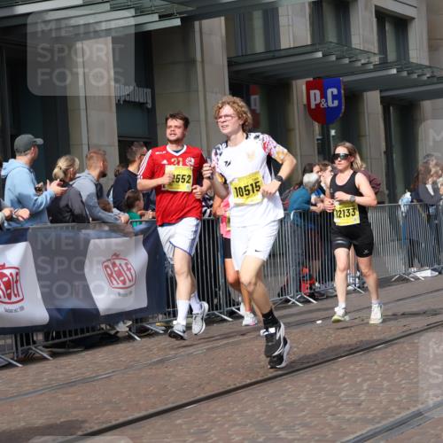 13.09.2026 - 21. swb-Marathon Bremen Strokosch-Dieckow http://msf.ph/oto/10303005 13.09.2026 10:51:05 Ziel 10334, 10381, 10471, 10515, 10544, 10763, 10808, 10825, 10862, 10887, 10984, 11145, 11503, 11787, 11801, 11973, 12051, 12133, 12424, 12548, 12552, 13631, 10200, 10537, 10808, 11076, 11087, 11170, 11339, 11537, 11625, 11626, 11753, 11961, 12004, 12070, 12179, 12303, 12351, 12407, 12560 meine-sportfotos.de