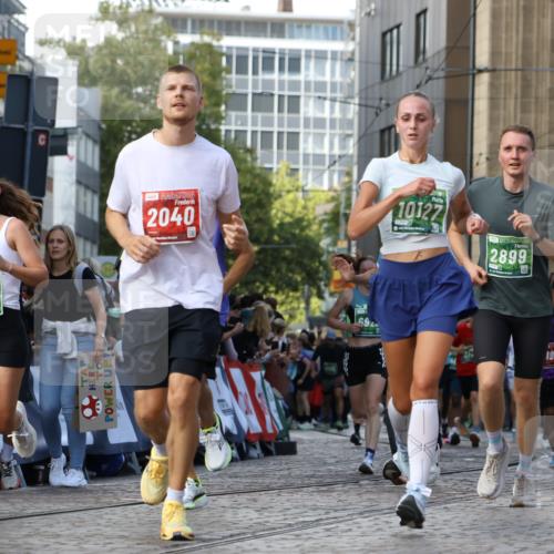 13.09.2026 - 21. swb-Marathon Bremen Strokosch-Dieckow http://msf.ph/oto/10303019 13.09.2026 13:23:14 Ziel 913, 1935, 1963, 2040, 2806, 2914, 3098, 3145, 3233, 3560, 6707, 6737, 6792, 7909, 8377, 8551, 8646, 8671, 8672, 8819, 8820, 9921, 2371, 2427, 2899, 3173, 3531, 3861, 5820, 5821, 6923, 8045, 8863, 9088, 9196, 9436, 10127 meine-sportfotos.de
