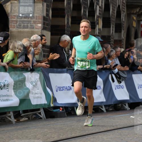 13.09.2026 - 21. swb-Marathon Bremen Strokosch-Dieckow http://msf.ph/oto/10303022 13.09.2026 12:54:08 Ziel 272, 1606, 5160, 13212, 1256, 1629, 9399 meine-sportfotos.de