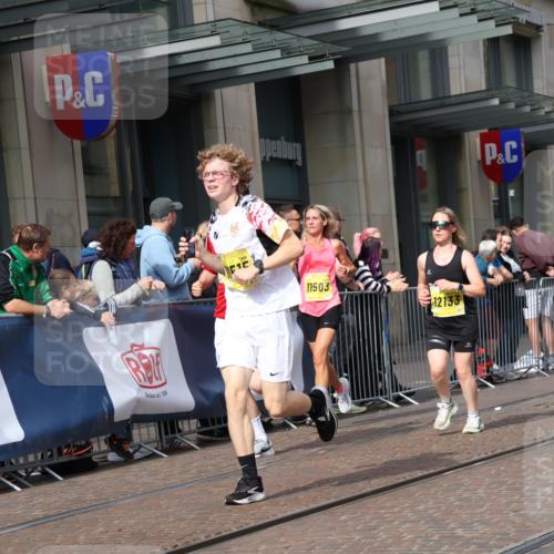 13.09.2026 - 21. swb-Marathon Bremen Strokosch-Dieckow http://msf.ph/oto/10303024 13.09.2026 10:51:06 Ziel 10334, 10381, 10471, 10515, 10544, 10763, 10825, 10862, 10887, 10984, 11145, 11503, 11787, 11801, 11973, 12051, 12133, 12424, 12548, 12552, 13631, 10200, 10537, 10808, 11076, 11087, 11170, 11339, 11537, 11625, 11626, 11961, 12004, 12070, 12179, 12303, 12351, 12407, 12560 meine-sportfotos.de