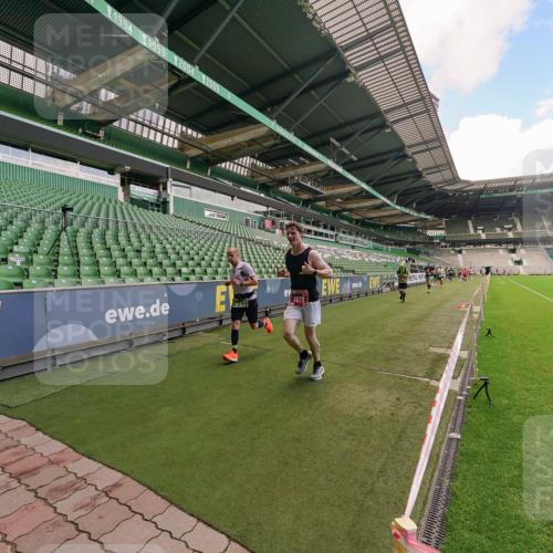13.09.2026 - 21. swb-Marathon Bremen Michael Burmester http://msf.ph/oto/10303034 13.09.2026 12:42:37 Laufen im Stadion 439, 749, 819, 1009, 1223, 1224, 1411, 1562, 1619, 1667, 1712, 1745, 1797, 1822, 1850, 1862, 1879, 1921, 2094, 2207, 2651, 2683, 2986, 3251, 3368, 3584, 3624, 3688, 4096, 4399, 4795, 4847, 5316, 5663, 5672, 5828, 6198, 6264, 6359, 6929, 6991, 7141, 8311, 8383, 8394, 8689, 8749, 8994, 9065, 9120, 9153, 9200, 9533, 9849, 277, 346, 453, 807, 895, 901, 1118, 1248, 1320, 1323, 1472, 1576, 1587, 1717, 1751, 1911, 2141, 2352, 2670, 3080, 3606, 5160, 5163, 5912, 6112, 7650 meine-sportfotos.de
