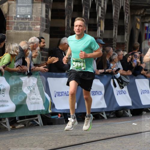 13.09.2026 - 21. swb-Marathon Bremen Strokosch-Dieckow http://msf.ph/oto/10303035 13.09.2026 12:54:09 Ziel 272, 1606, 5160, 13212, 9399 meine-sportfotos.de