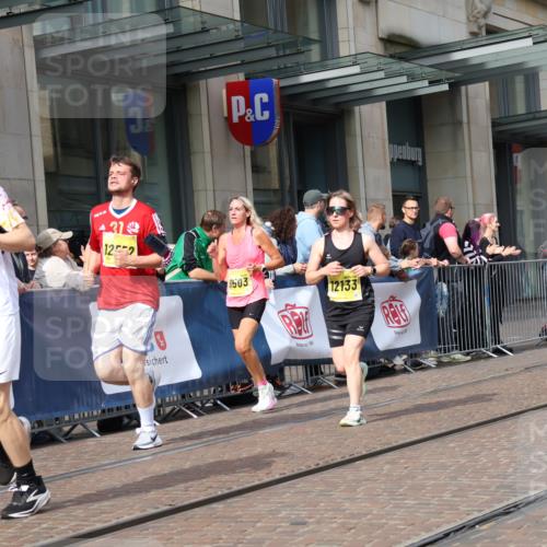 13.09.2026 - 21. swb-Marathon Bremen Strokosch-Dieckow http://msf.ph/oto/10303047 13.09.2026 10:51:07 Ziel 10334, 10381, 10471, 10515, 10544, 10763, 10825, 10862, 10887, 10984, 11145, 11503, 11787, 11801, 11973, 12051, 12133, 12424, 12548, 12552, 13631, 10200, 10471, 10515, 10537, 10808, 11076, 11087, 11170, 11339, 11537, 11625, 11626, 11801, 11961, 12004, 12070, 12179, 12303, 12351, 12407, 12560 meine-sportfotos.de