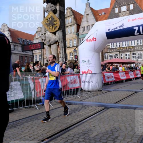 13.09.2026 - 21. swb-Marathon Bremen Tim E. http://msf.ph/oto/10303053 13.09.2026 10:45:52 Ziel 10318, 10352, 10464, 10536, 10541, 10583, 10987, 11063, 11088, 11209, 11232, 11478, 11559, 11749, 11835, 11845, 12087, 12290, 12355, 12534, 13532, 13628 meine-sportfotos.de