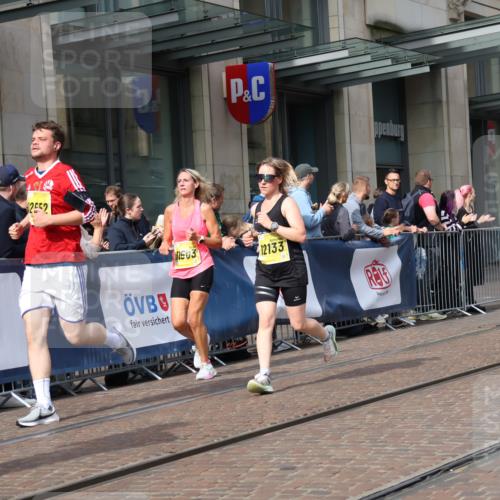 13.09.2026 - 21. swb-Marathon Bremen Strokosch-Dieckow http://msf.ph/oto/10303054 13.09.2026 10:51:07 Ziel 10334, 10381, 10471, 10515, 10544, 10763, 10825, 10862, 10887, 10984, 11145, 11503, 11787, 11801, 11973, 12051, 12133, 12424, 12548, 12552, 13631, 10200, 10471, 10515, 10537, 10808, 11076, 11087, 11170, 11339, 11537, 11625, 11626, 11801, 11961, 12004, 12070, 12179, 12303, 12351, 12407, 12560 meine-sportfotos.de