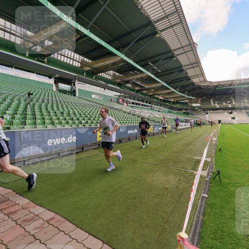13.09.2026 - 21. swb-Marathon Bremen Michael Burmester http://msf.ph/oto/10303070 13.09.2026 12:42:52 Laufen im Stadion 439, 749, 819, 1009, 1223, 1224, 1411, 1562, 1619, 1667, 1712, 1745, 1822, 1850, 1862, 1879, 1921, 2094, 2207, 2651, 2683, 3251, 3368, 3500, 3584, 3624, 3688, 4096, 4847, 5199, 5316, 5663, 5672, 5828, 6198, 6264, 6359, 6579, 6929, 6991, 7141, 7841, 7950, 8311, 8383, 8394, 8689, 8749, 8850, 8994, 9120, 9153, 9200, 9233, 9533, 9849, 277, 453, 807, 901, 1248, 1320, 1323, 1472, 1576, 1587, 1717, 1751, 1911, 2352, 3080, 3606, 5160, 5163, 5912, 6112 meine-sportfotos.de