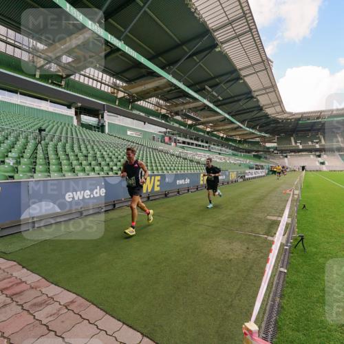 13.09.2026 - 21. swb-Marathon Bremen Michael Burmester http://msf.ph/oto/10303085 13.09.2026 12:43:01 Laufen im Stadion 439, 749, 819, 1009, 1223, 1224, 1562, 1619, 1667, 1712, 1745, 1822, 1850, 1862, 1879, 1921, 2094, 2207, 2651, 2683, 3251, 3368, 3500, 3584, 3624, 3688, 4096, 4847, 5143, 5199, 5316, 5601, 5663, 5672, 5776, 5828, 6264, 6359, 6579, 6929, 6991, 7141, 7170, 7841, 7950, 8311, 8383, 8394, 8689, 8749, 8850, 8994, 9120, 9153, 9200, 9233, 9533, 9849, 277, 453, 807, 862, 901, 1248, 1320, 1323, 1472, 1576, 1587, 1717, 1751, 1911, 5160, 5163, 5912 meine-sportfotos.de