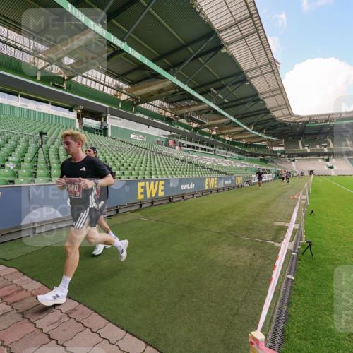 13.09.2026 - 21. swb-Marathon Bremen Michael Burmester http://msf.ph/oto/10303113 13.09.2026 12:43:39 Laufen im Stadion 439, 623, 678, 681, 749, 819, 969, 1009, 1223, 1224, 1372, 1498, 1562, 1619, 1712, 1745, 1770, 1879, 1921, 2098, 2207, 2651, 2683, 3251, 3368, 3500, 3584, 3688, 4096, 4118, 4739, 4847, 4904, 5143, 5199, 5316, 5369, 5601, 5663, 5776, 5828, 6359, 6579, 6929, 6973, 6991, 7015, 7170, 7841, 7950, 8028, 8311, 8383, 8689, 8749, 8850, 8994, 9120, 9137, 9153, 9200, 9233, 9533, 9849, 13063, 13237, 126, 371, 453, 603, 640, 650, 671, 735, 744, 807, 862, 912, 1136, 1336, 5912 meine-sportfotos.de