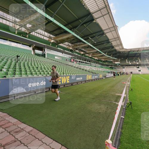 13.09.2026 - 21. swb-Marathon Bremen Michael Burmester http://msf.ph/oto/10303146 13.09.2026 12:44:13 Laufen im Stadion 339, 493, 623, 678, 681, 715, 819, 969, 1223, 1224, 1264, 1301, 1335, 1372, 1498, 1562, 1696, 1745, 1770, 1879, 1921, 1937, 1975, 2098, 2651, 2683, 3251, 3500, 3584, 3688, 4096, 4118, 4328, 4739, 4904, 5143, 5199, 5316, 5369, 5601, 5663, 5776, 5996, 6359, 6579, 6973, 7015, 7170, 7206, 7265, 7715, 7841, 7950, 8028, 8689, 8749, 8850, 8994, 9137, 9153, 9200, 9233, 9533, 9849, 13063, 13168, 13237, 126, 371, 453, 603, 640, 650, 671, 735, 744, 862, 912, 957, 1136, 1336, 1411, 1822 meine-sportfotos.de