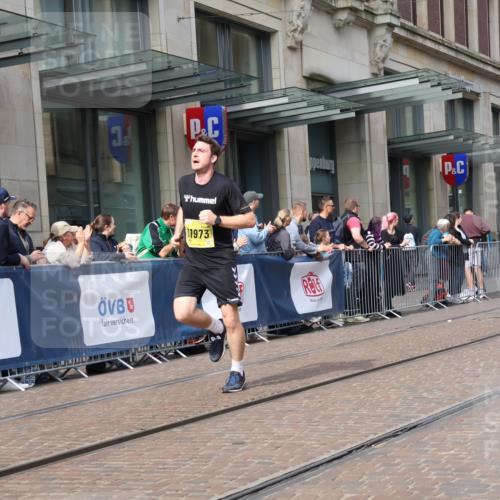13.09.2026 - 21. swb-Marathon Bremen Strokosch-Dieckow http://msf.ph/oto/10303182 13.09.2026 10:51:13 Ziel 10334, 10348, 10381, 10467, 10544, 10763, 10825, 10862, 10887, 10984, 11145, 11273, 11787, 12051, 12329, 12424, 12548, 13631, 10200, 10471, 10515, 10537, 10808, 11087, 11339, 11503, 11537, 11625, 11626, 11801, 11973, 12004, 12051, 12133, 12303, 12351, 12407, 12552 meine-sportfotos.de