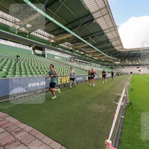 13.09.2026 - 21. swb-Marathon Bremen Michael Burmester http://msf.ph/oto/10303185 13.09.2026 12:44:43 Laufen im Stadion 280, 339, 474, 493, 508, 623, 678, 681, 715, 788, 819, 969, 1264, 1301, 1335, 1372, 1498, 1696, 1770, 1937, 1975, 2020, 2098, 3092, 3271, 3500, 3609, 4118, 4328, 4739, 4904, 5092, 5143, 5199, 5369, 5601, 5776, 5996, 6579, 6918, 6973, 7015, 7170, 7206, 7265, 7478, 7715, 7841, 7950, 8028, 8054, 8096, 8850, 9070, 9129, 9137, 9153, 9233, 9306, 9583, 9642, 9849, 13063, 13168, 13237, 126, 371, 603, 640, 650, 671, 735, 744, 862, 912, 957, 1136, 1336, 1411, 1667, 1822, 1850 meine-sportfotos.de